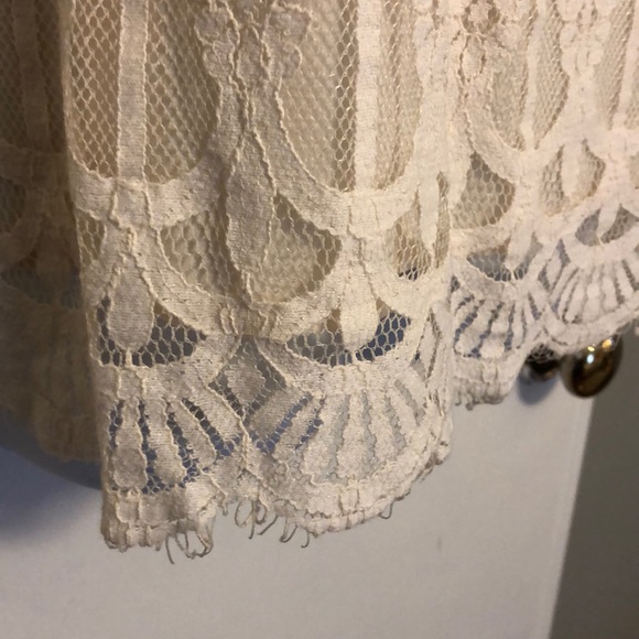 Ladies size Medium cream lace over top - Picture 5 of 7